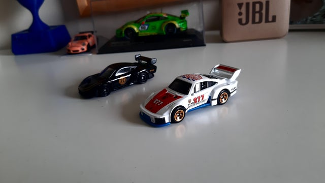 De nouveaux fonds pour la collection! Deux Porsche 935